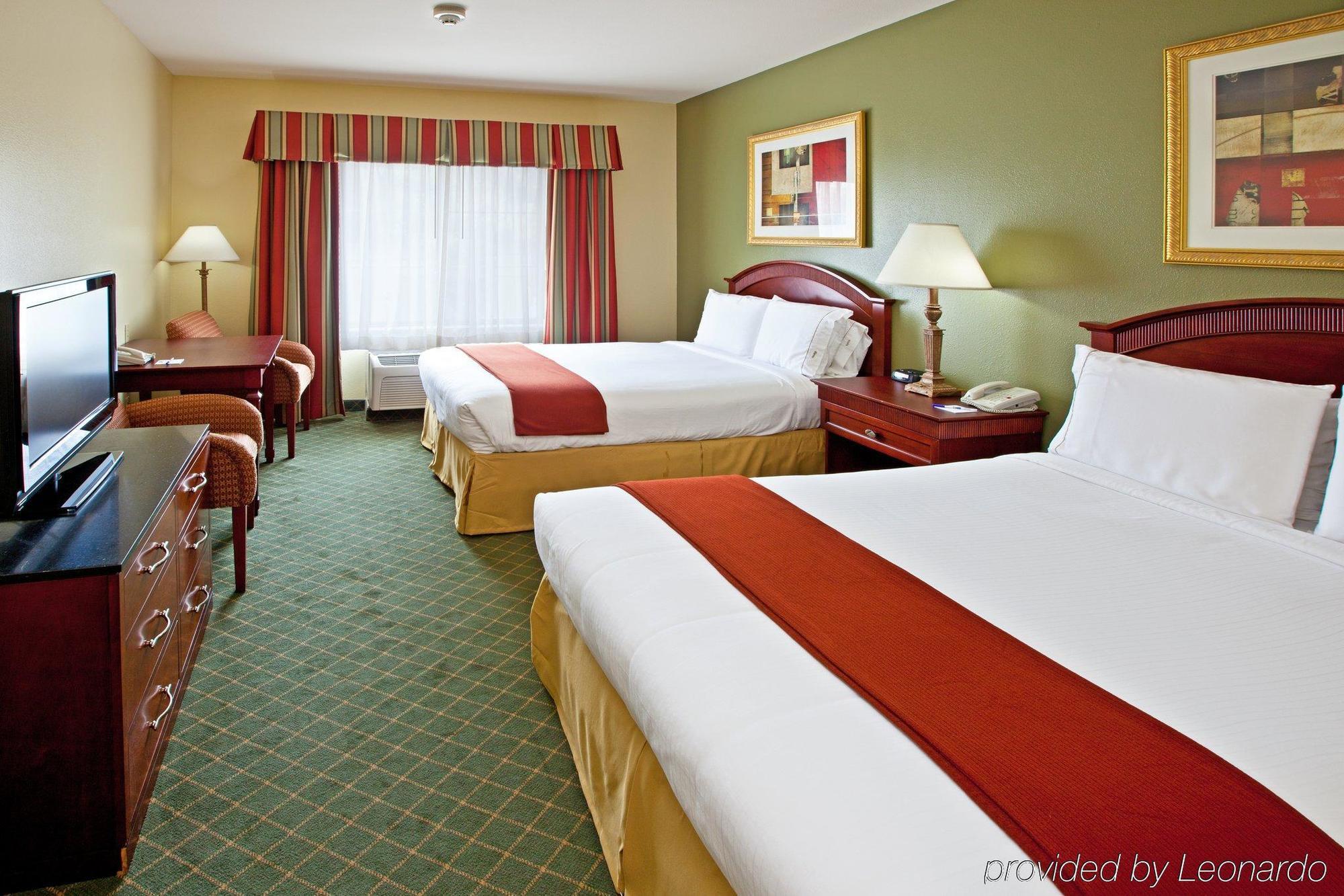 Holiday Inn Express Hotel & Suites Lexington-Downtown University, An Ihg Hotel Номер фото