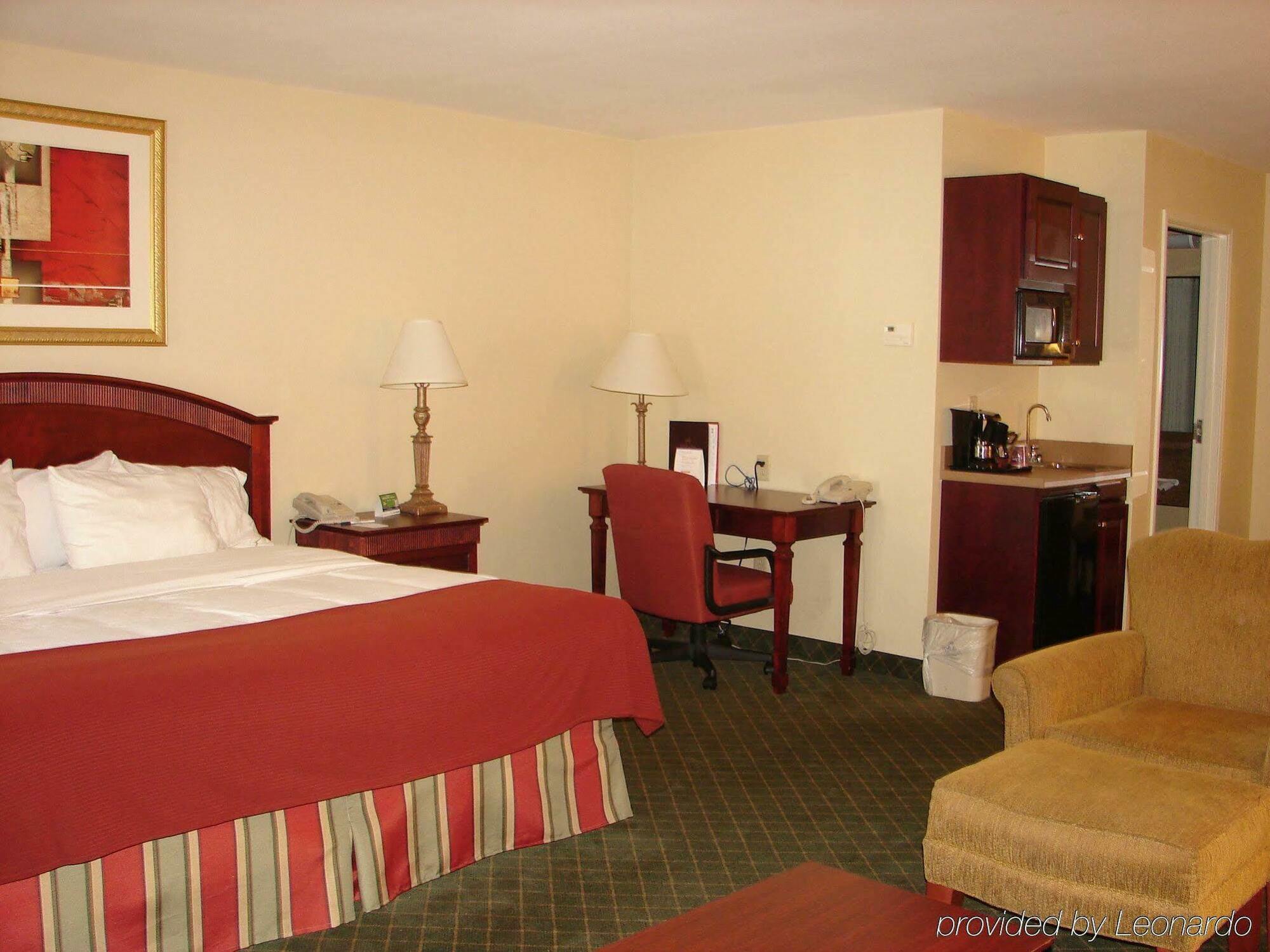 Holiday Inn Express Hotel & Suites Lexington-Downtown University, An Ihg Hotel Екстер'єр фото